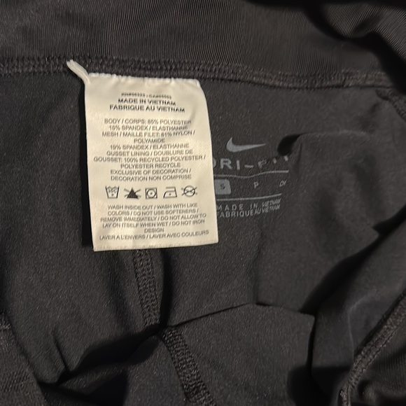 Nike Dry fit 2 bundle tights the multicolored leg is the icon clash fast tights - Picture 15 of 16